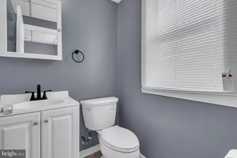 Bath - 4113 Grace Ct, Baltimore, MD 21226 photo 1 of 1