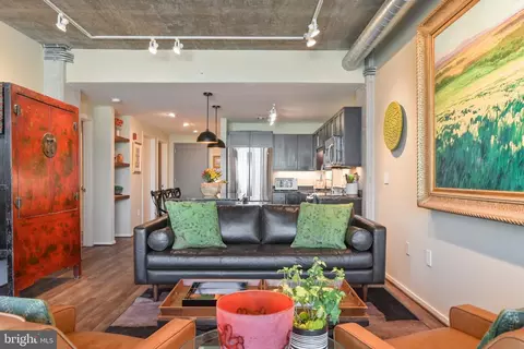 Living - 1200 Steuart St #327, Baltimore, MD 21230 photo 5 of 6