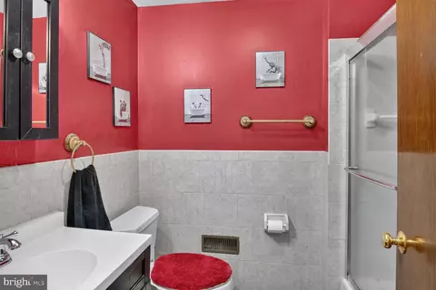 Bath - 232 E Barney St, Baltimore, MD 21230 photo 1 of 1