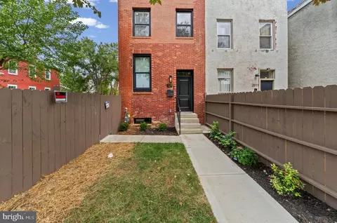 Exterior - 2013 Barclay St, Baltimore, MD 21218 photo 5 of 5