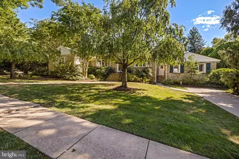 Exterior - 1 St Georges Rd, Baltimore, MD 21210 photo 2 of 12