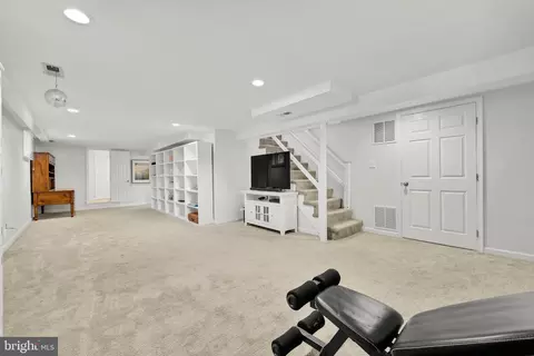 Other - 1 St Georges Rd, Baltimore, MD 21210 photo 16 of 22