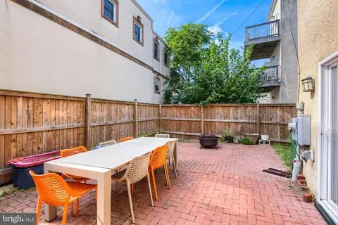 Exterior - 841 Washington Blvd, Baltimore, MD 21230 photo 4 of 5