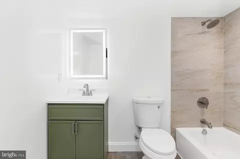Bath - 1747 N Milton Ave, Baltimore, MD 21213 photo 3 of 4
