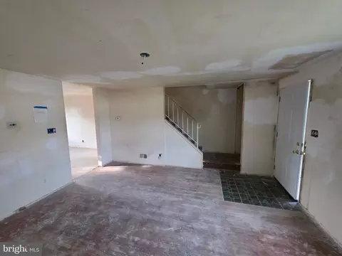 Living - 5210 Saybrook Rd, Baltimore, MD 21206 photo 3 of 3