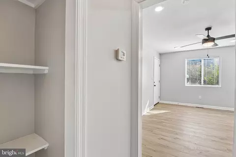 Entry Way - 808 Jack St, Baltimore, MD 21225 photo 10 of 11