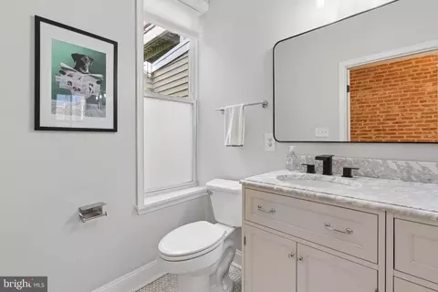 Bath - 640 E Fort Ave, Baltimore, MD 21230 photo 2 of 6