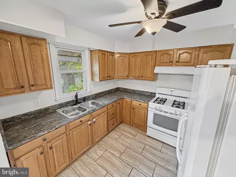 Kitchen - 4610 Schley Ave, Baltimore, MD 21206 photo 2 of 3