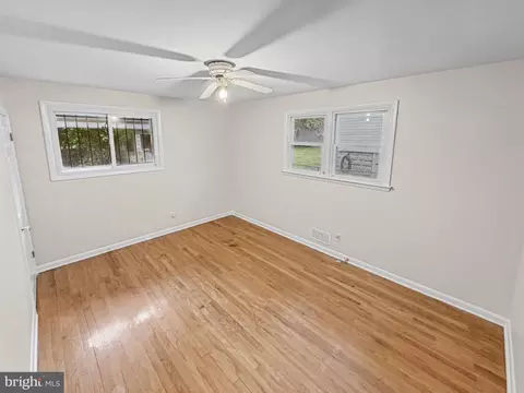 Bedroom - 4610 Schley Ave, Baltimore, MD 21206 photo 8 of 9