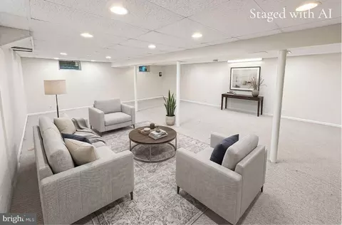 Living - 4610 Schley Ave, Baltimore, MD 21206 photo 5 of 5
