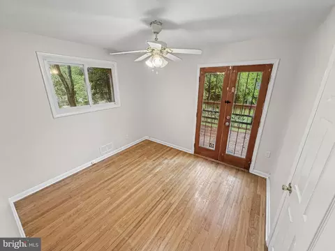 Bedroom - 4610 Schley Ave, Baltimore, MD 21206 photo 4 of 9