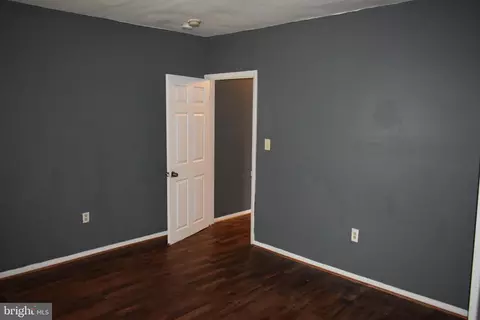 Entry Way - 3718 Boarman Ave, Baltimore, MD 21215 photo 5 of 5