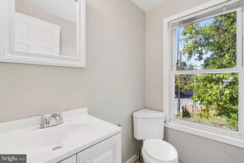 Bath - 1012 W 41 Street St, Baltimore, MD 21211 photo 1 of 4