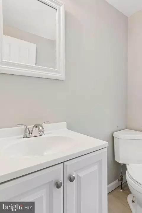 Bath - 1012 W 41 Street St, Baltimore, MD 21211 photo 4 of 4