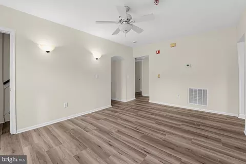 Living - 4801 Crowson Ave, Baltimore, MD 21212 photo 4 of 6