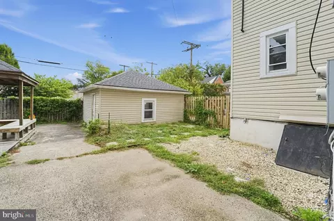 Exterior - 4801 Crowson Ave, Baltimore, MD 21212 photo 2 of 4
