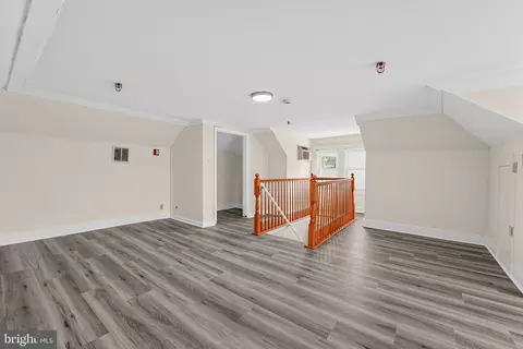 Entry Way - 4801 Crowson Ave, Baltimore, MD 21212 photo 5 of 5