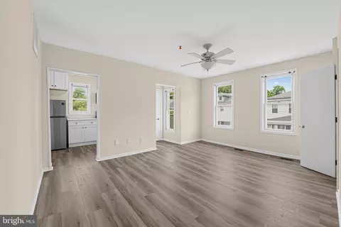 Living - 4801 Crowson Ave, Baltimore, MD 21212 photo 1 of 6