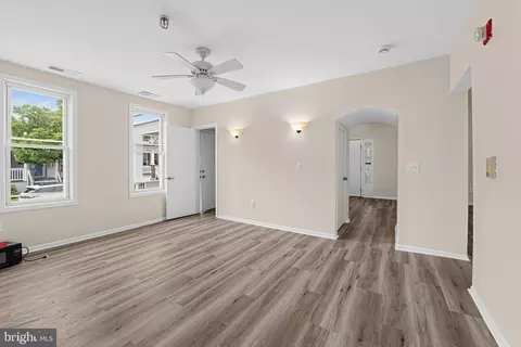 Living - 4801 Crowson Ave, Baltimore, MD 21212 photo 3 of 6