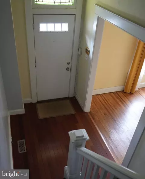 Entry Way - 2261 Sidney Ave, Baltimore, MD 21230 photo 4 of 4
