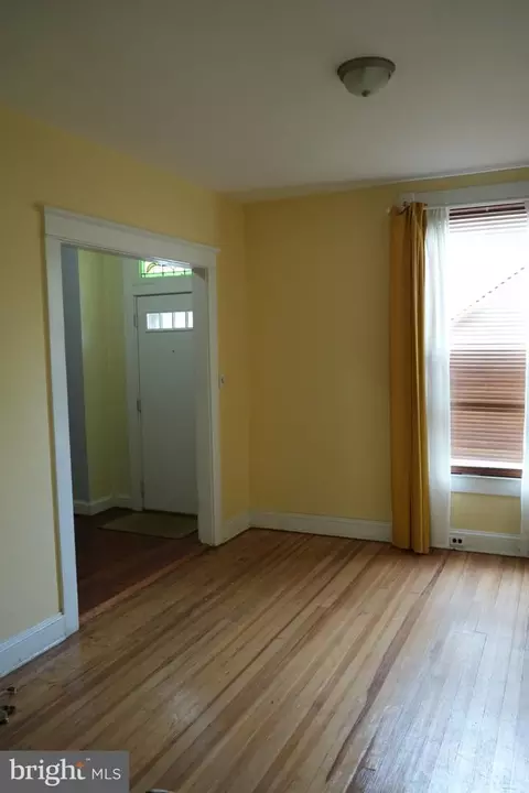 Living - 2261 Sidney Ave, Baltimore, MD 21230 photo 1 of 1