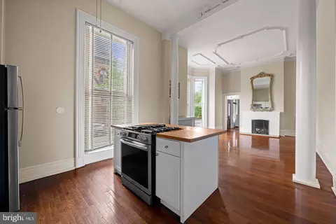 Kitchen - 1700 Park Ave, Baltimore, MD 21217 photo 2 of 8