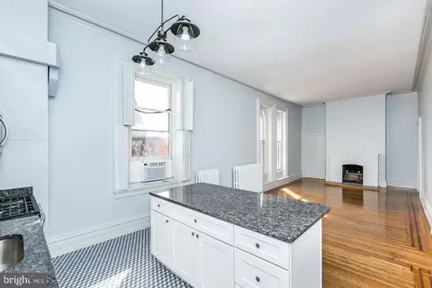 Living - 1700 Park Ave, Baltimore, MD 21217 photo 8 of 15