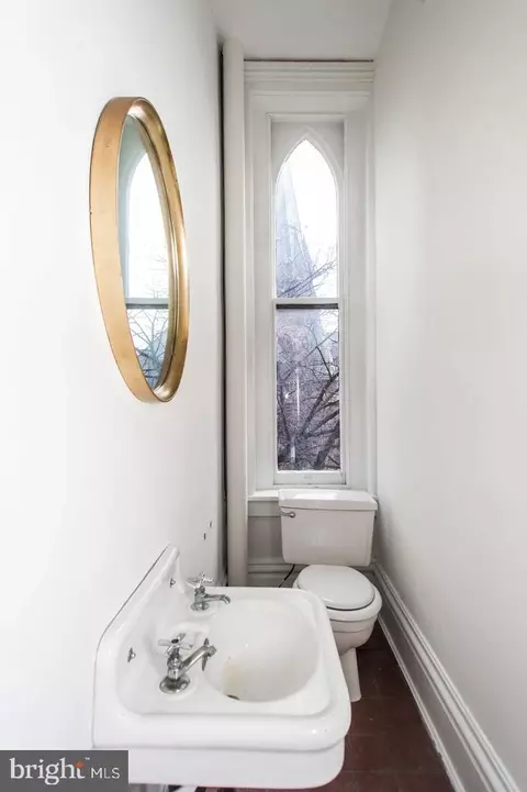 Bath - 1700 Park Ave, Baltimore, MD 21217 photo 7 of 7