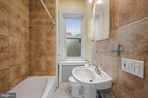 Bath - 1700 Park Ave, Baltimore, MD 21217 photo 1 of 7