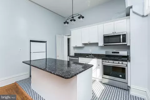 Kitchen - 1700 Park Ave, Baltimore, MD 21217 photo 6 of 8