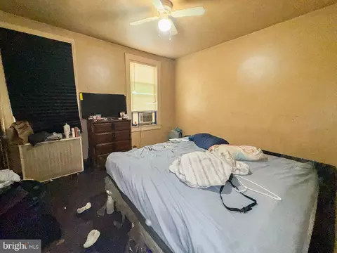 Bedroom - 2862 Pelham Ave, Baltimore, MD 21213 photo 1 of 1