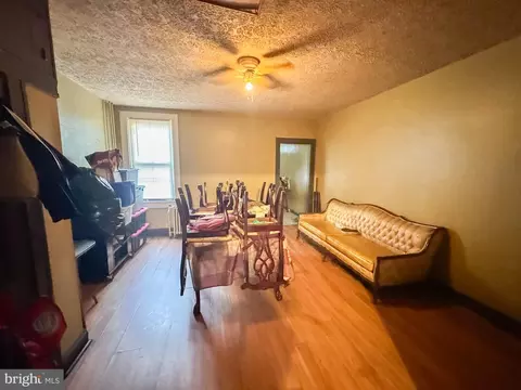 Living - 2862 Pelham Ave, Baltimore, MD 21213 photo 2 of 2