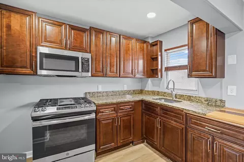 Kitchen - 3838 Lyndale Ave, Baltimore, MD 21213 photo 2 of 2