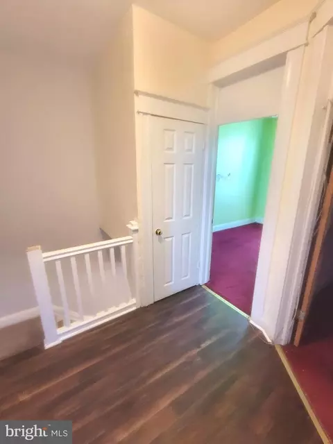 Entry Way - 729 Linnard St, Baltimore, MD 21229 photo 8 of 8