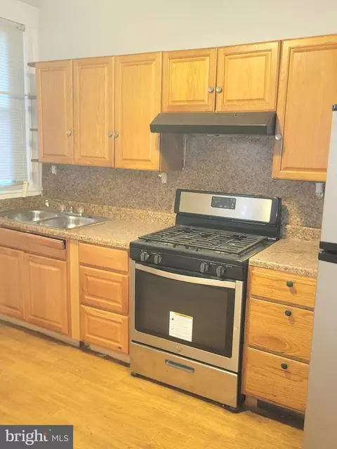 Kitchen - 729 Linnard St, Baltimore, MD 21229 photo 1 of 1