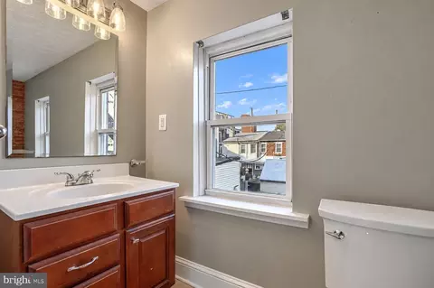 Bath - 2214 Fleet St, Baltimore, MD 21231 photo 4 of 5