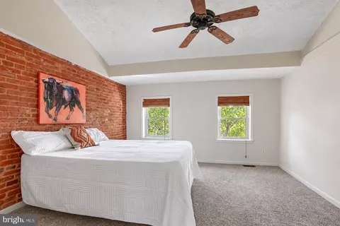 Bedroom - 2214 Fleet St, Baltimore, MD 21231 photo 5 of 8