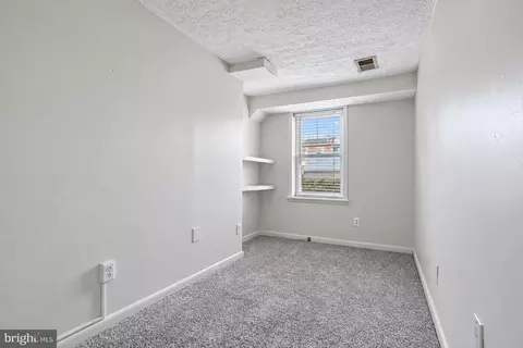 Bedroom - 2214 Fleet St, Baltimore, MD 21231 photo 4 of 8