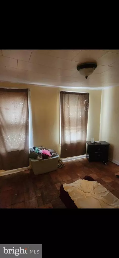 425 S Parrish St, Baltimore, MD 21223 photo 4
