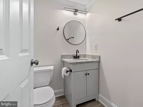 Bath - 1452 Boyle St, Baltimore, MD 21230 photo 5 of 6