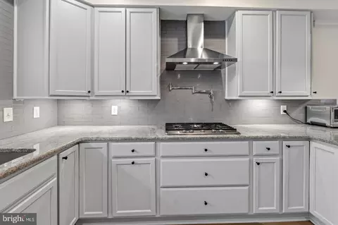 Kitchen - 1452 Boyle St, Baltimore, MD 21230 photo 4 of 4