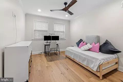 Bedroom - 1452 Boyle St, Baltimore, MD 21230 photo 4 of 4