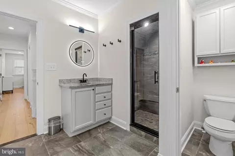 Bath - 1452 Boyle St, Baltimore, MD 21230 photo 1 of 6