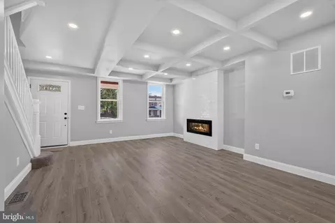 Entry Way - 3224 Normount Ave, Baltimore, MD 21216 photo 4 of 19
