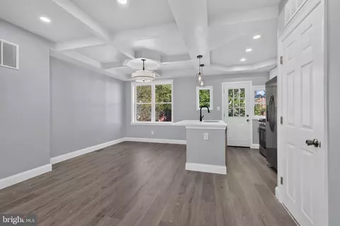 Entry Way - 3224 Normount Ave, Baltimore, MD 21216 photo 8 of 19