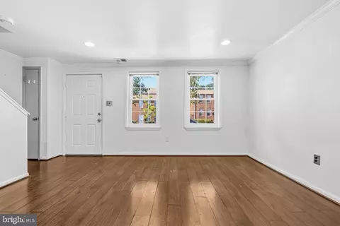 Living - 1021 N Central Ave, Baltimore, MD 21202 photo 4 of 4