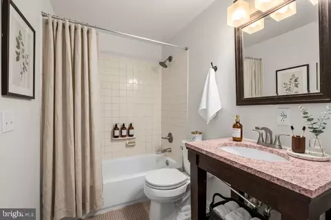 Bath - 1021 N Central Ave, Baltimore, MD 21202 photo 1 of 2