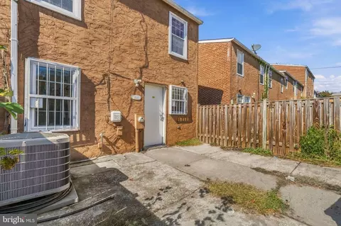 Exterior - 1021 N Central Ave, Baltimore, MD 21202 photo 5 of 7