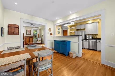Dining - 2905 Cresmont Ave, Baltimore, MD 21211 photo 2 of 2