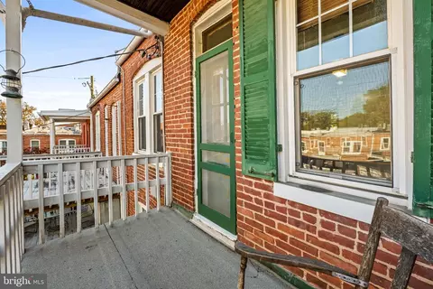 Exterior - 2905 Cresmont Ave, Baltimore, MD 21211 photo 3 of 10
